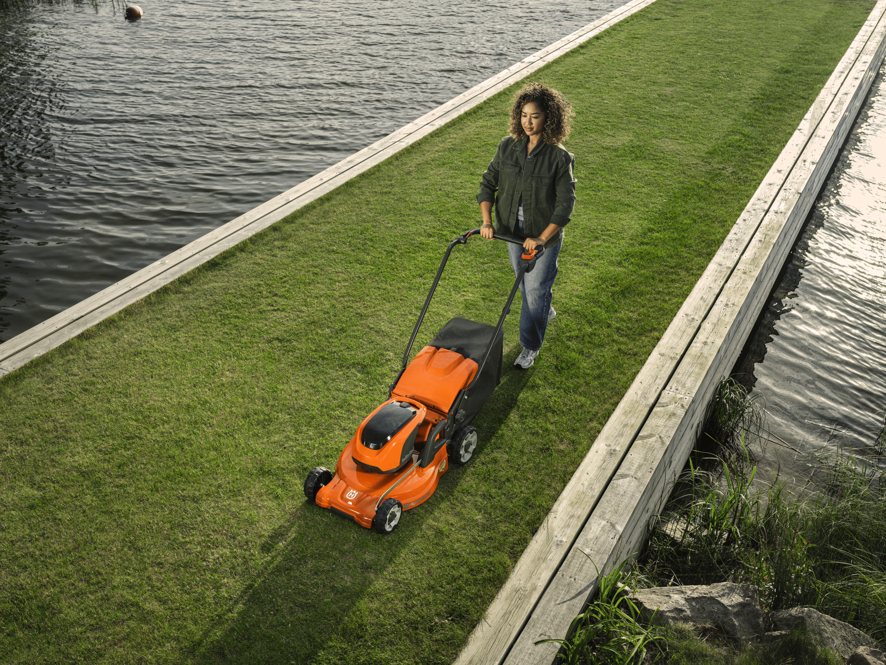 Husqvarna LC 247i – Image 2